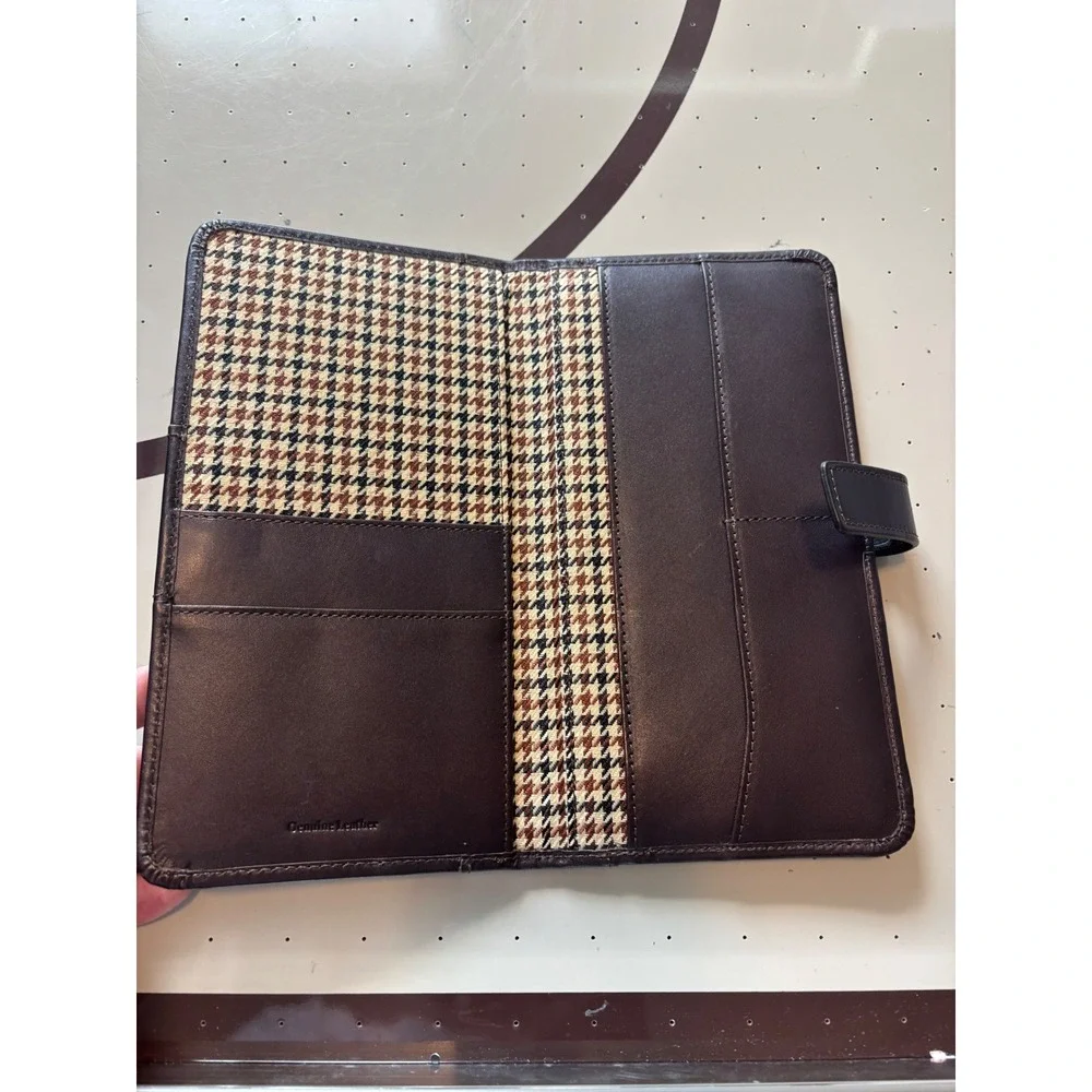 Cutter & Buck Brown Leather Travel Wallet Organizer Chairmans Council Embossed